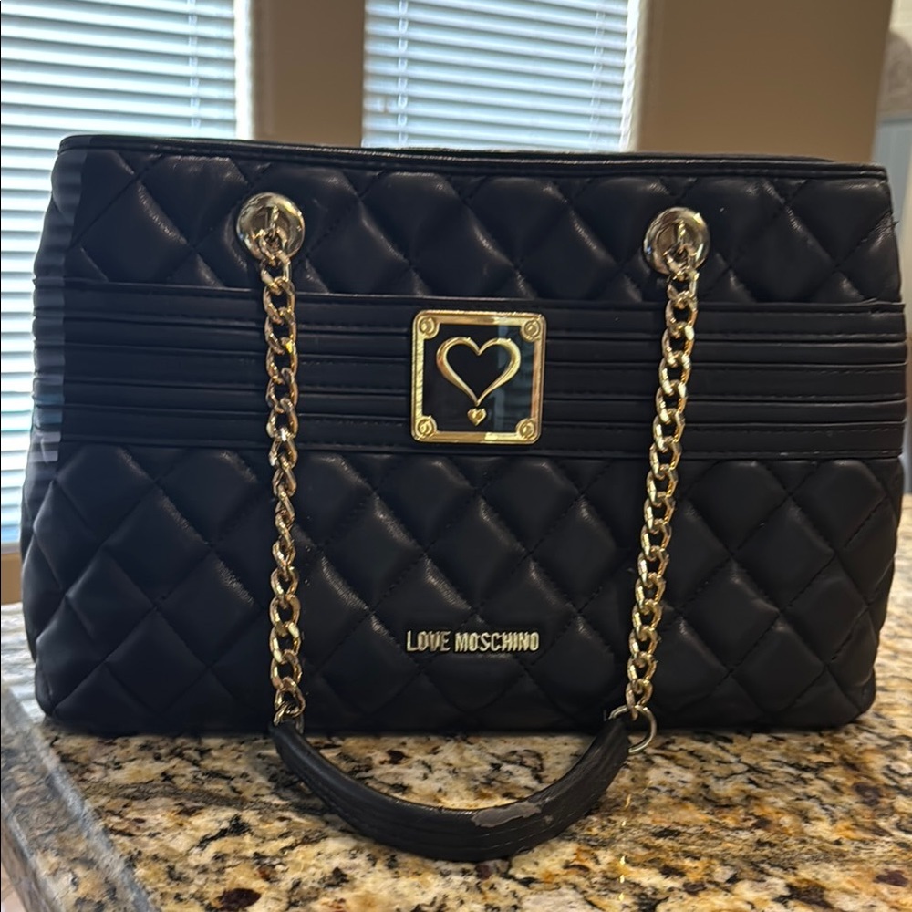 Love Moschino shoulder bag 💖